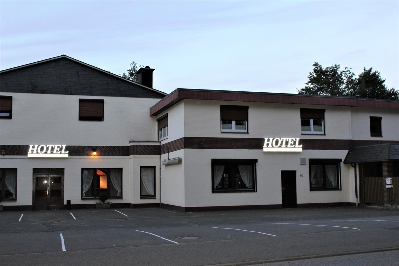 Hotel Alsterquelle 亨施泰特-乌尔茨堡 外观 照片